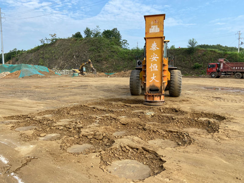 鏟車(chē)液壓夯實(shí)機(jī) 鏟車(chē)液壓夯實(shí)機(jī)
